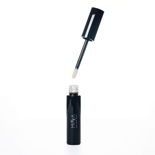 Alternative view of Mikka revitalizirajuća njega usana